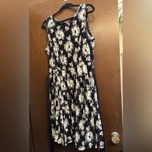 Lane Bryant NWT Black with White lace floral Sleeveless belted dress size 14